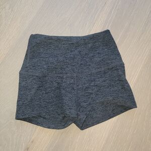 Beyond yoga extra small yoga short